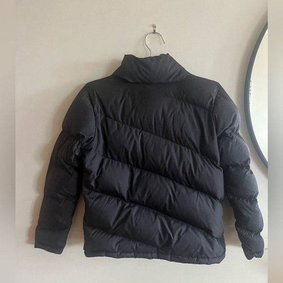 Adidas Women’s Black Puffer Jacket with Gold Detailing - Picture 6 of 9